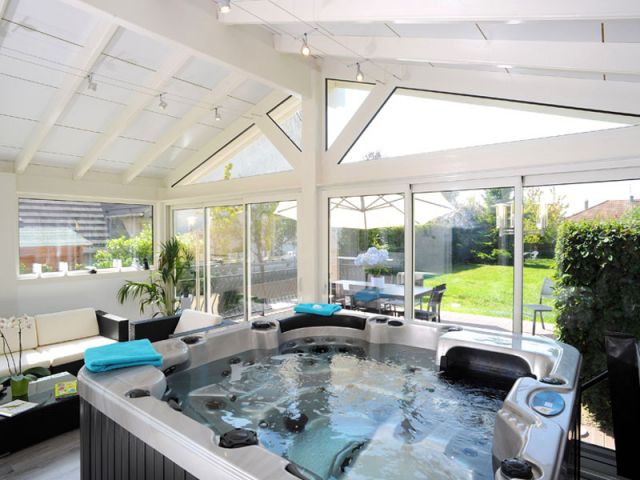 amenagement veranda avec spa
