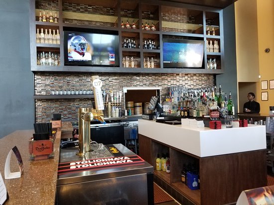 veranda luxe cinema & lounge