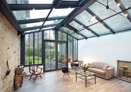 veranda avec un mur aveugle