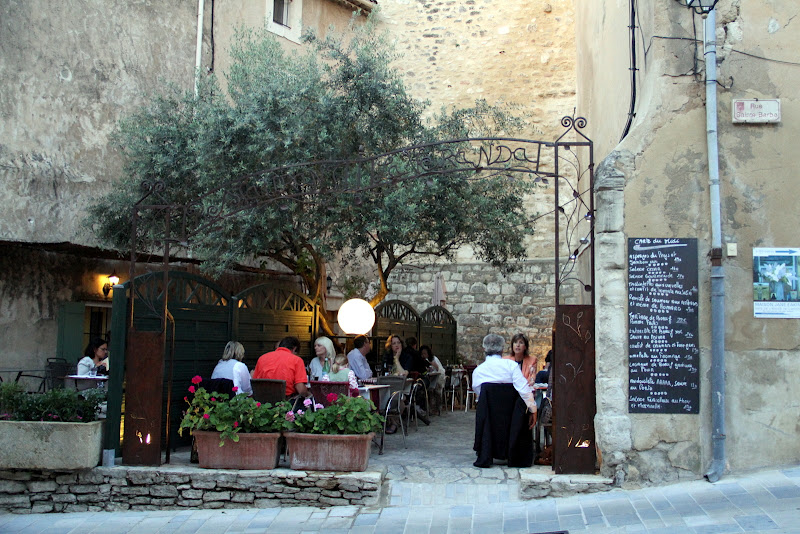 cafe veranda menerbes france