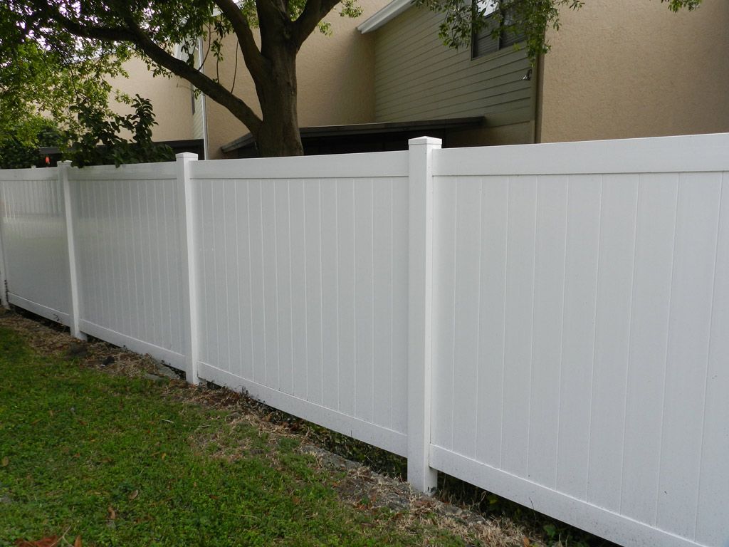 veranda vinyl fence