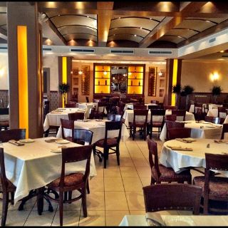 veranda lounge in lyndhurst