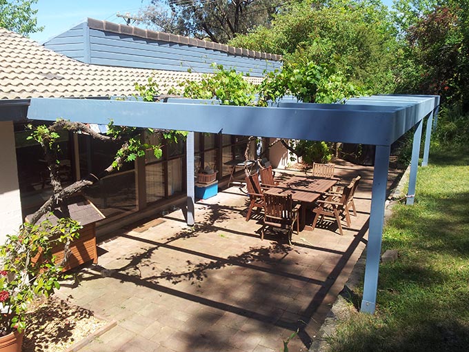 veranda pergola difference
