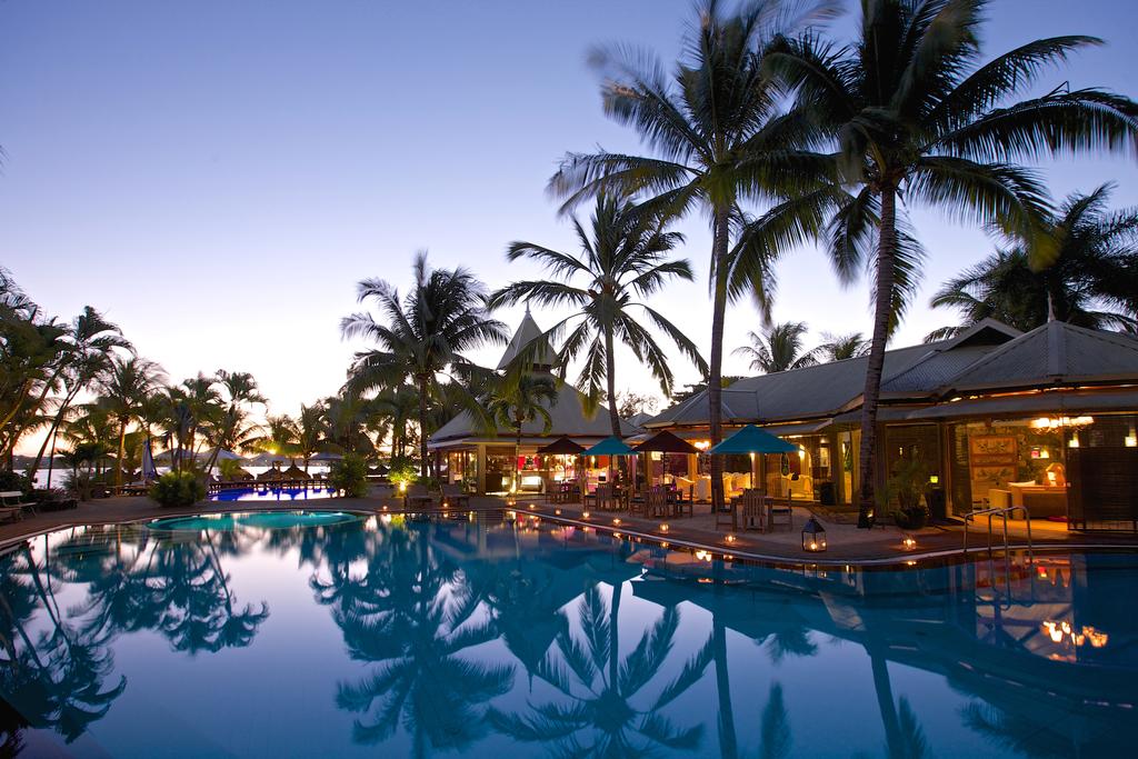 veranda grand baie hotel & spa