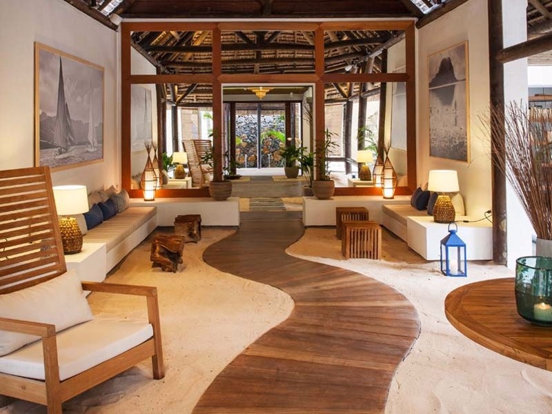 veranda pointe aux biches barefoot