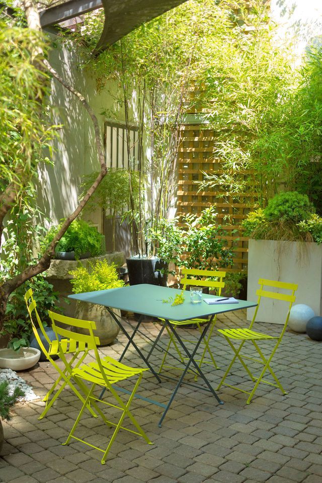 veranda dans un petit jardin