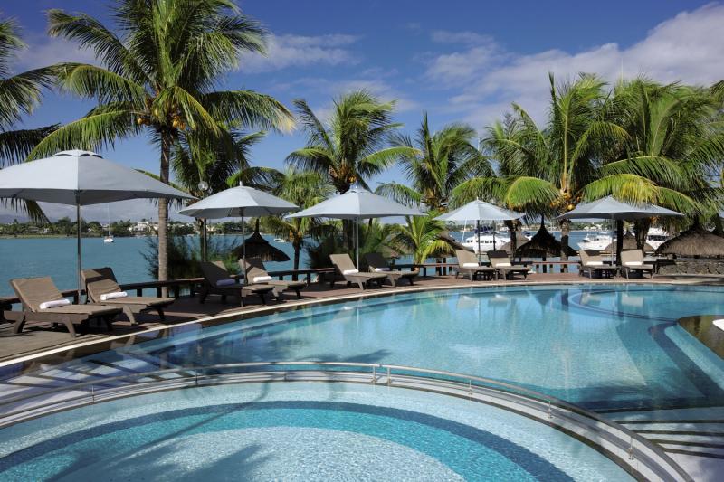 veranda grand baie tui