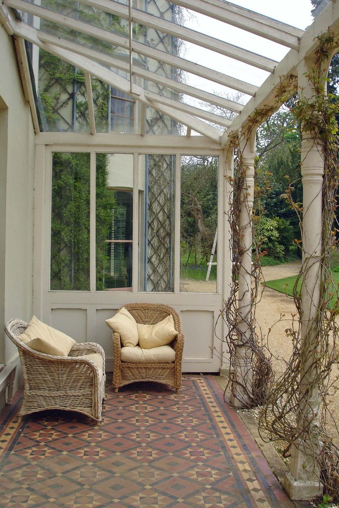 the veranda in english