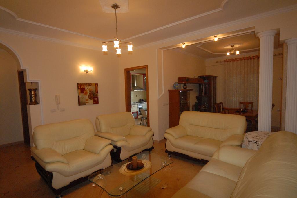 vlora center veranda