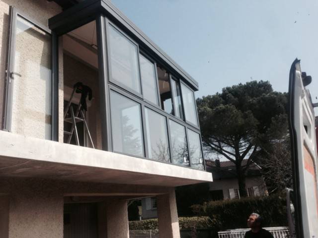 veranda sur balcon immeuble