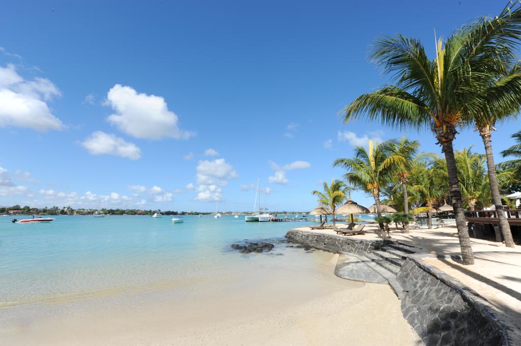 veranda grand baie phone number
