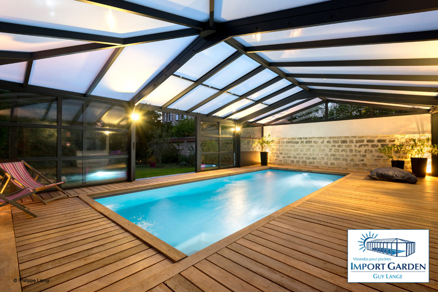 veranda piscine bois