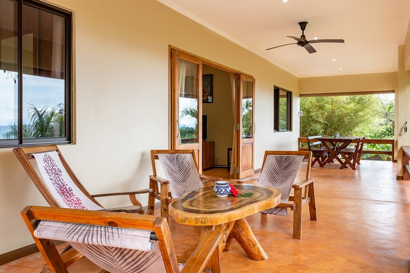 veranda home horizon