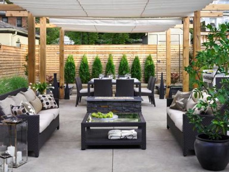 veranda pergola difference