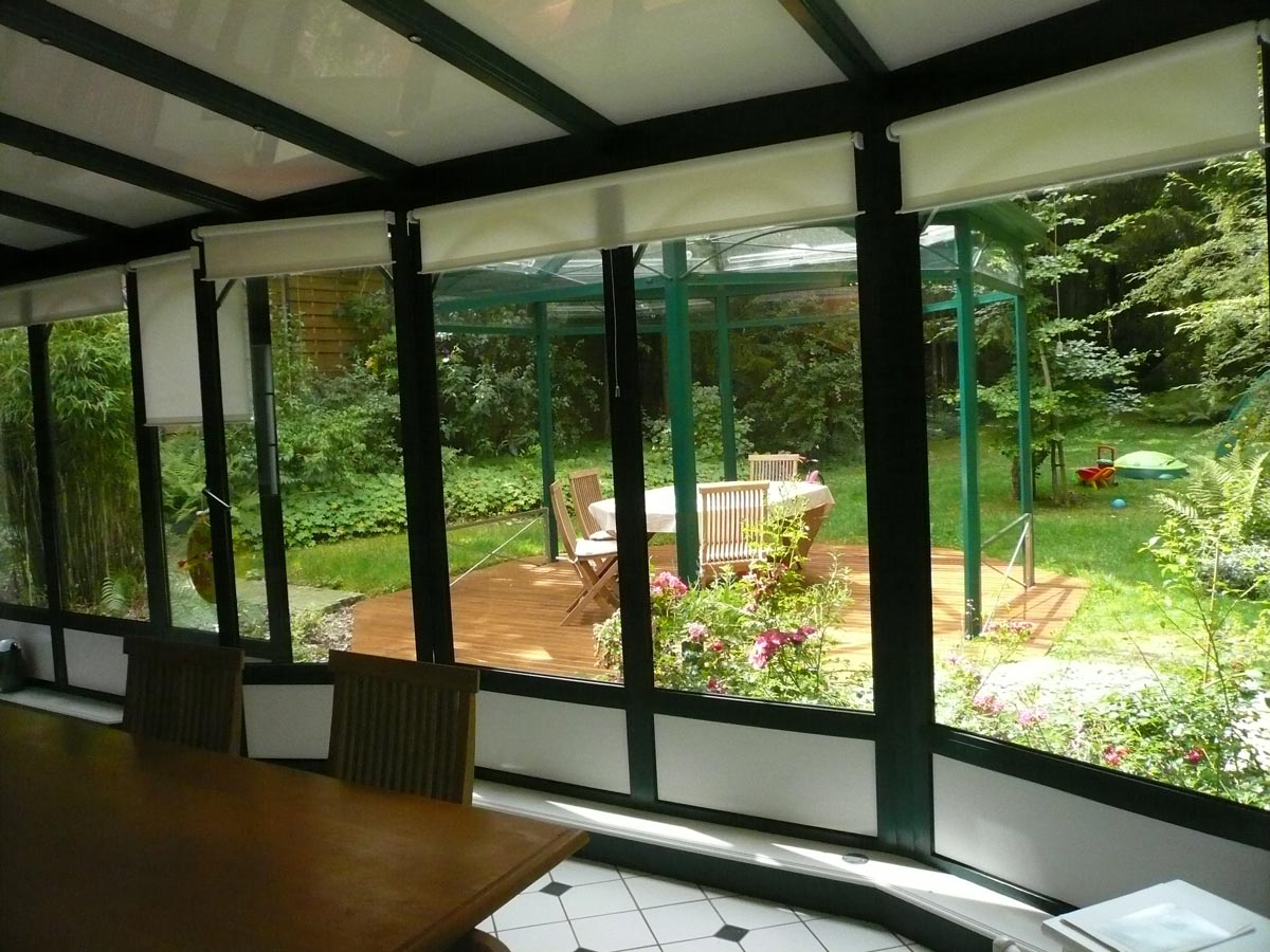 veranda sur maison en v