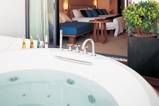 veranda jacuzzi hua hin