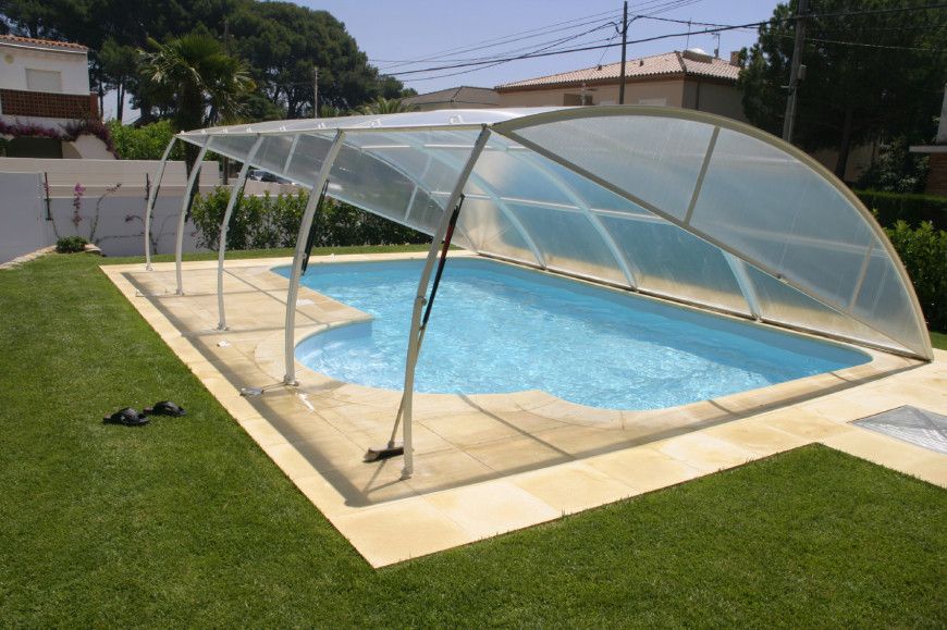 veranda retractable pool cover