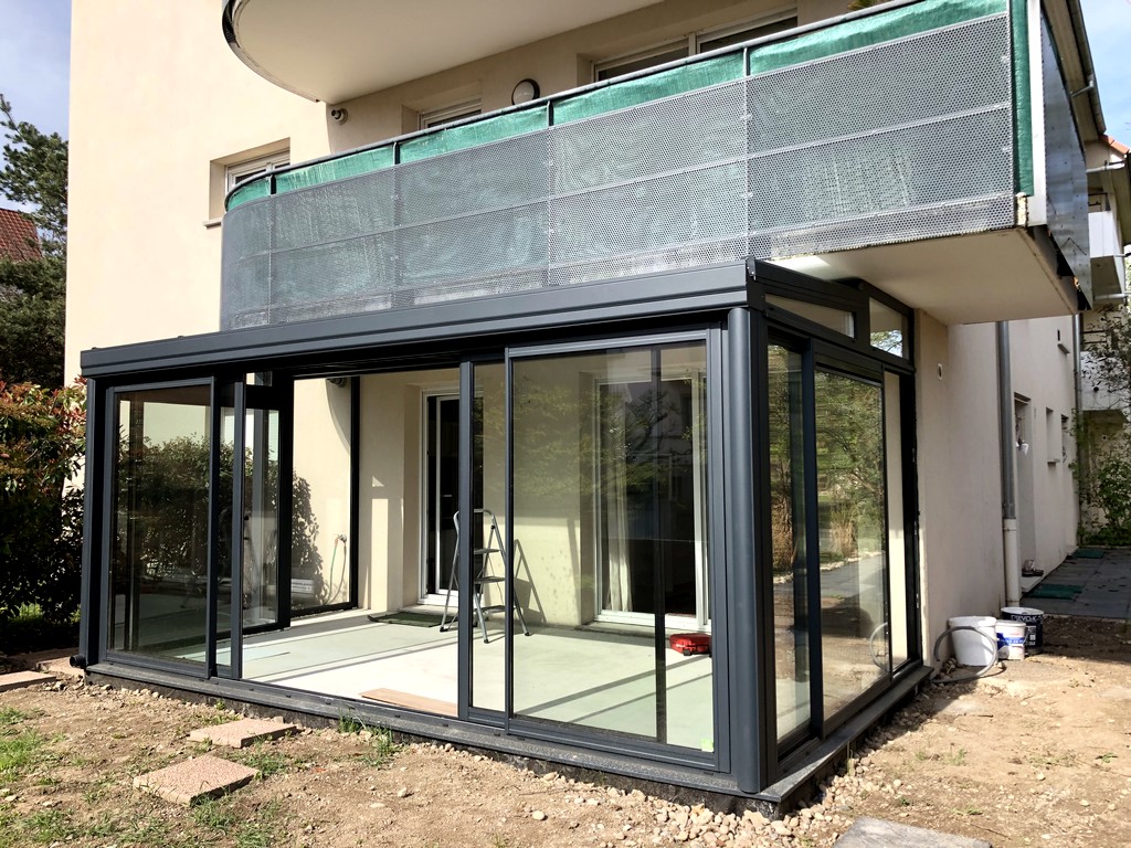 veranda alu sous balcon