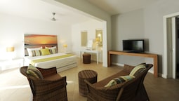 veranda grand baie expedia