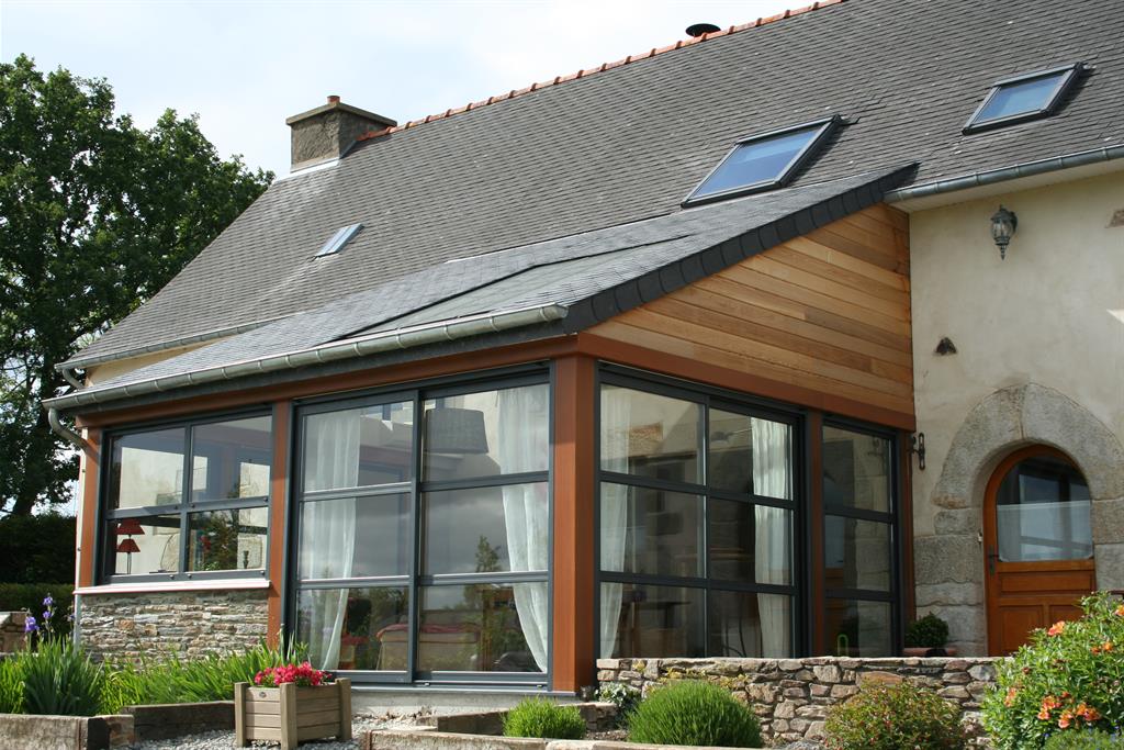 veranda bois et toit d'ardoise