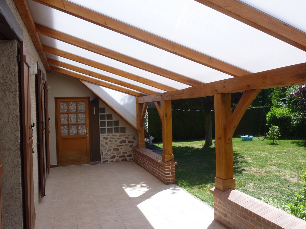 veranda bois et polycarbonate