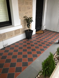 veranda centre tile