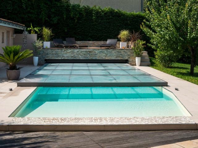veranda piscine coulissante