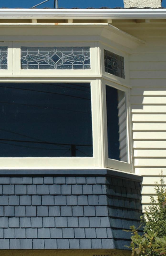difference entre bow window et veranda