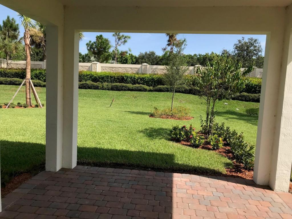 veranda gardens