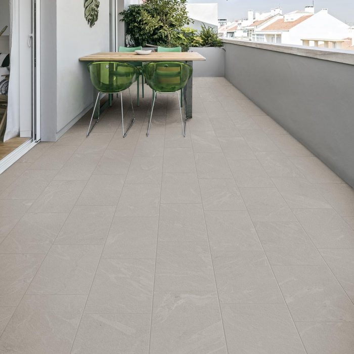 veranda centre tile