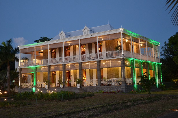 area veranda societe.com
