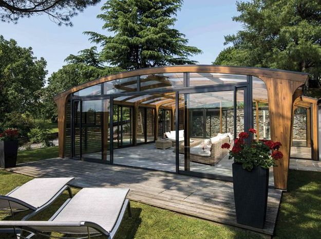 veranda piscine bois