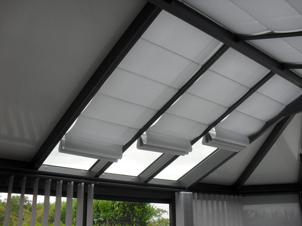 store plafond interieur pour veranda