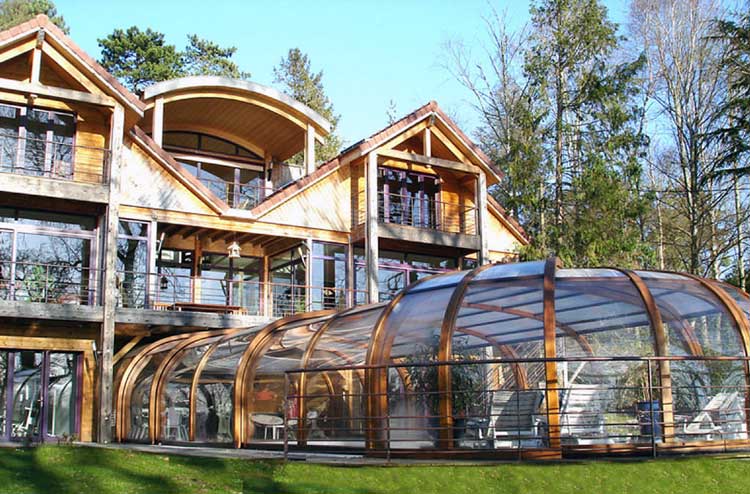 veranda piscine bois