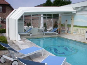 veranda coulissante piscine