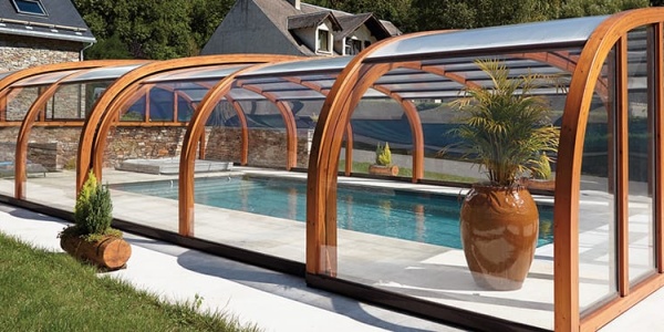 veranda piscine bois