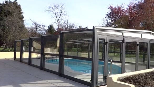 veranda fer forge piscine