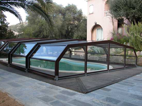 veranda piscine haut de gamme