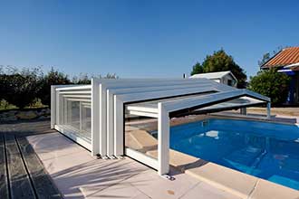 veranda piscine coulissante