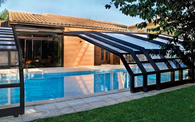 veranda piscine haut de gamme