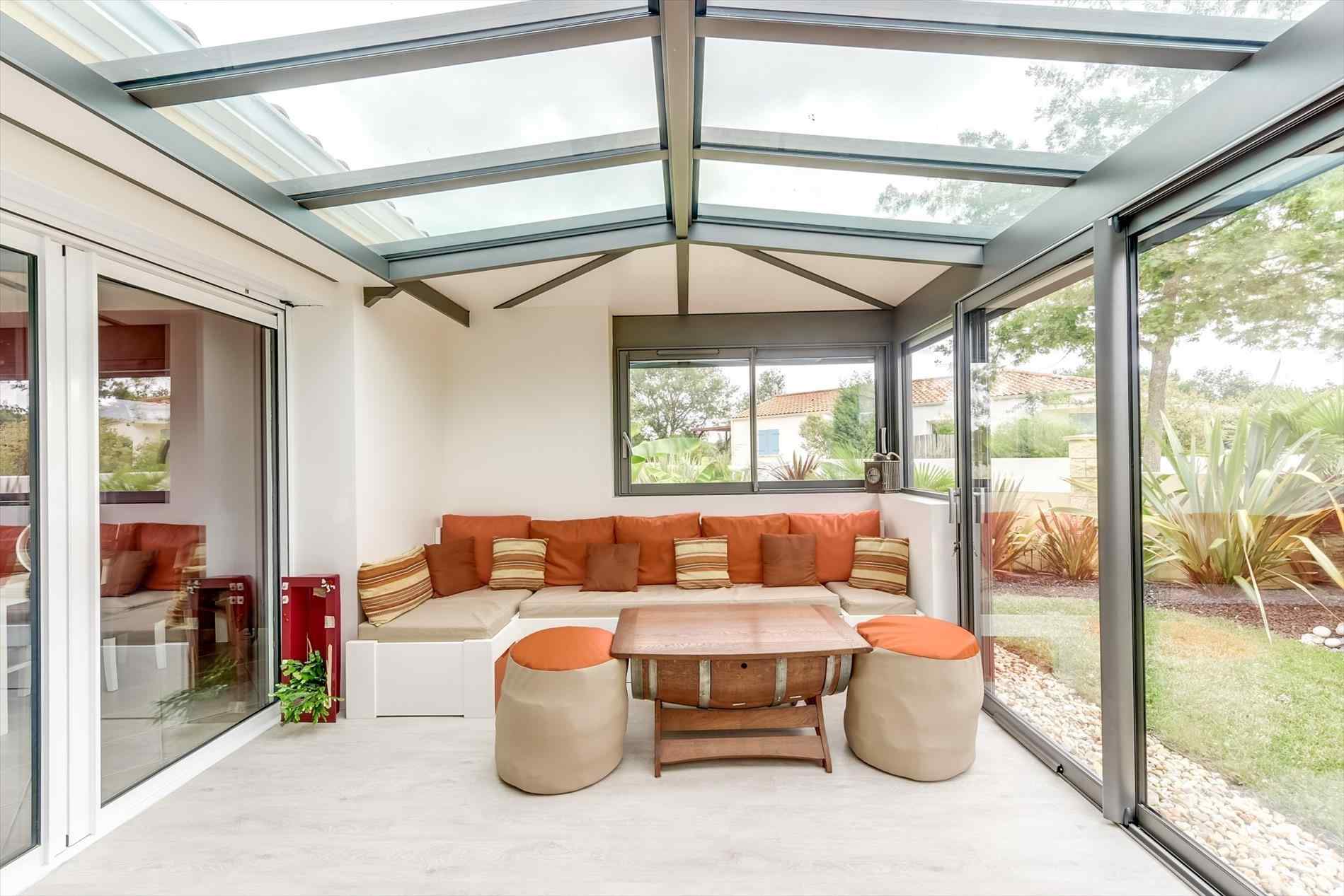 comment amenager une veranda en longueur