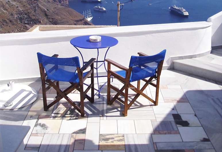 veranda view hotel santorini