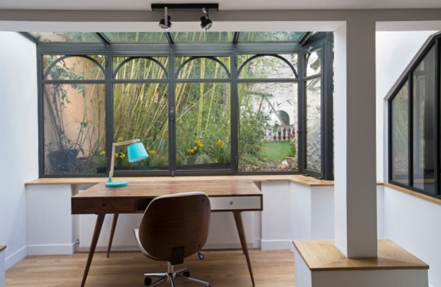 veranda bow window