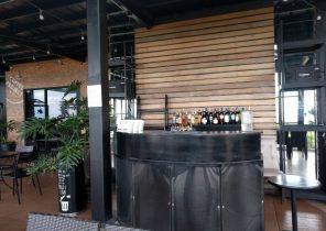 veranda lounge sucat