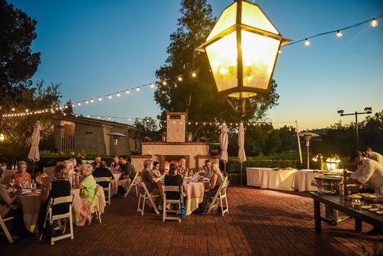 veranda fireside lounge