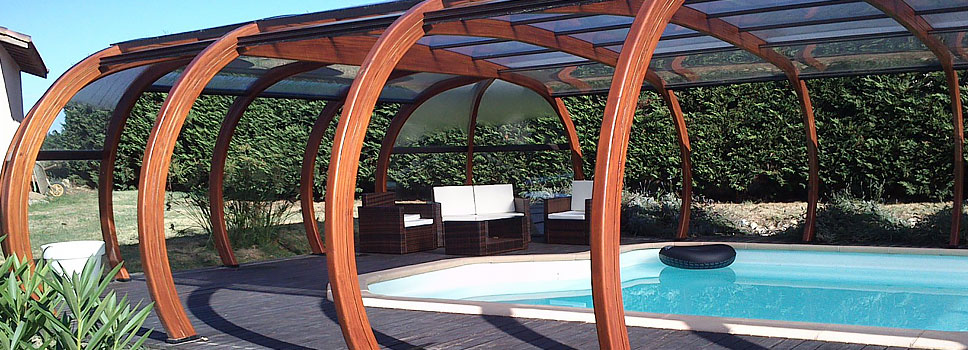 veranda bois pour piscine