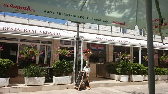 store veranda occasion