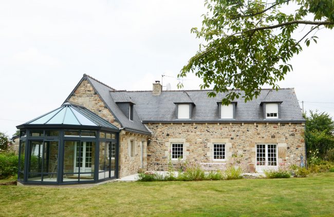 veranda maison pierre extÃ©rieur