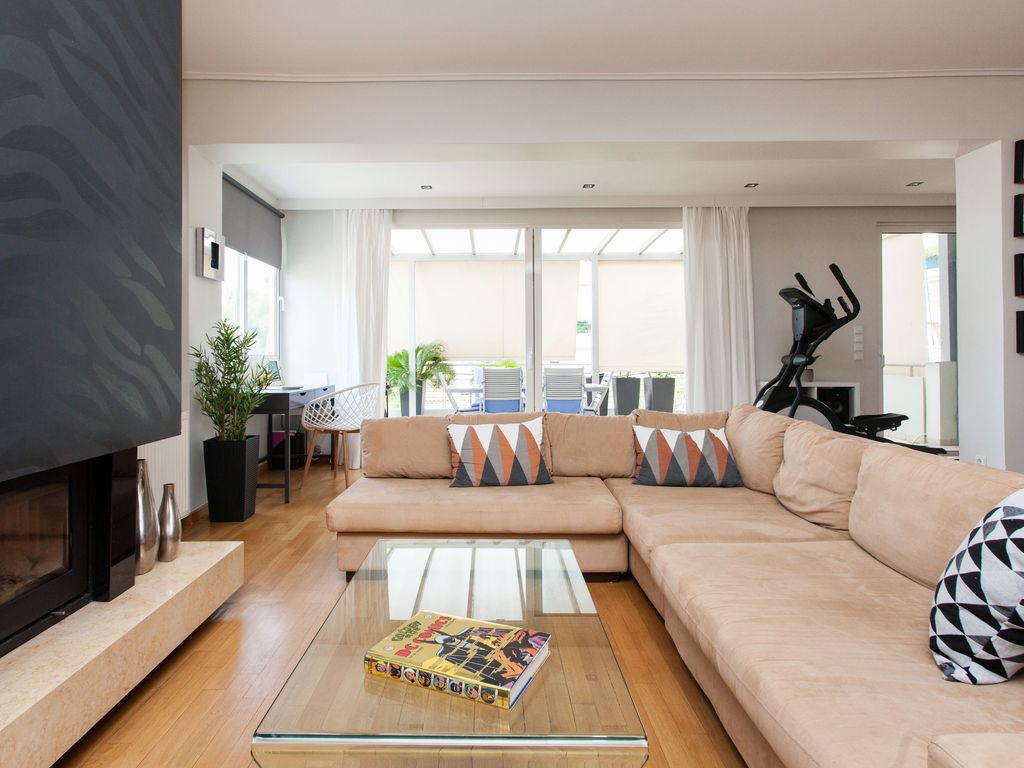 veranda style loft