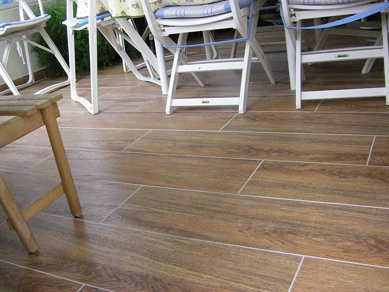 veranda parquet gris